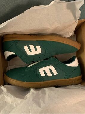 Etnies Windrow Earthday Edition Men’s 9.5 Vegan Suede
